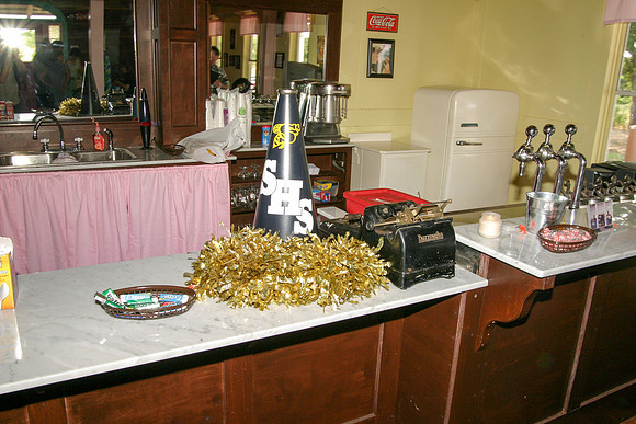 shs81-07.21.06-0081
